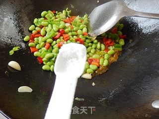 双椒炒毛豆仁的做法步骤:10