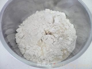 酸辣拌莜面的做法步骤：1
