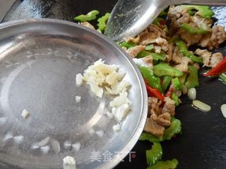 苦瓜炒瘦肉的做法步骤:15