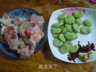 清热利湿好豆子---蚕豆炖排骨的做法步骤:2