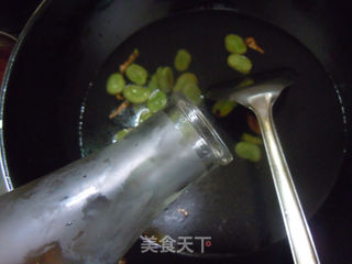 清热利湿好豆子---蚕豆炖排骨的做法步骤:6