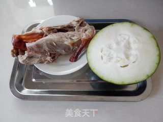 冬瓜鸭骨汤的做法步骤：1