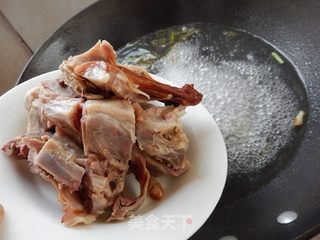 冬瓜鸭骨汤的做法步骤:6