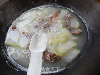 冬瓜鸭骨汤的做法步骤:9