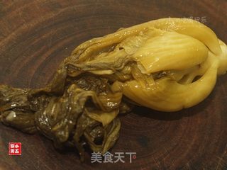 车白咸菜汤:夏天的开胃汤的做法步骤:3