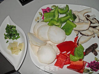 美味下饭菜之菌菇小炒的做法步骤:2