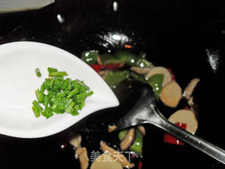 美味下饭菜之菌菇小炒的做法步骤:10