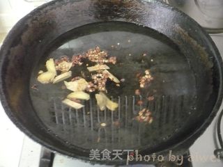 泡椒凤爪的做法步骤:4