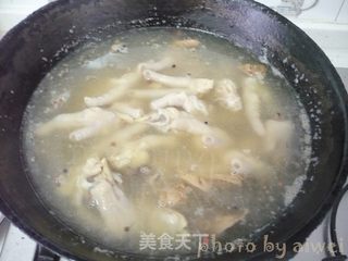 泡椒凤爪的做法步骤:5