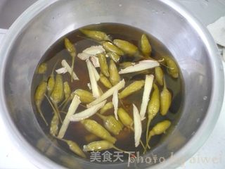 泡椒凤爪的做法步骤:7