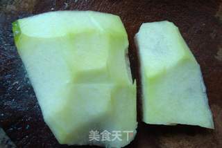 西瓜皮炒五花肉的做法步骤：1