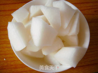 萝卜炖牛腩的做法步骤:2