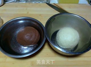 【蜜豆可可双色吐司】——手工整形面包机版的做法步骤:9