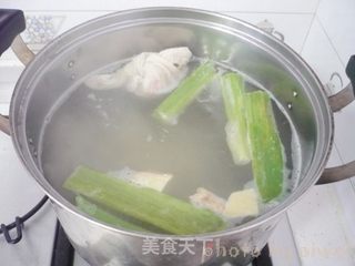 肉皮冻的做法步骤:6