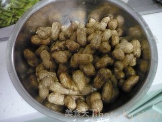 五香毛豆花生的做法步骤：1