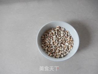 冬瓜薏米骨汤的做法步骤:3