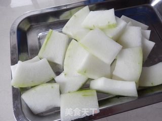 冬瓜薏米骨汤的做法步骤:5