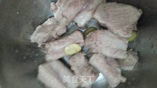 糖醋排骨的做法步骤:2