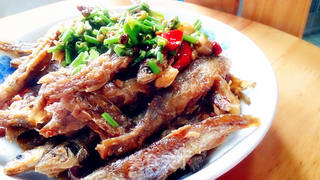 27的烹饪日记——油炸小鱼的做法步骤:7