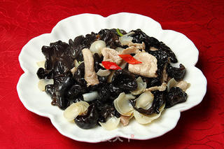 百合小炒肉的做法步骤：4