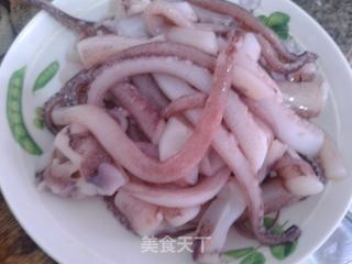 香辣鱿鱼虾的做法步骤:2