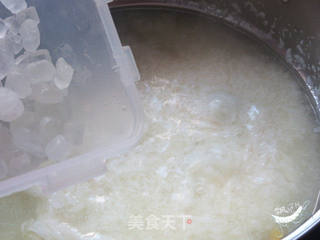 鹑鹌蛋白果糖水的做法步骤:7