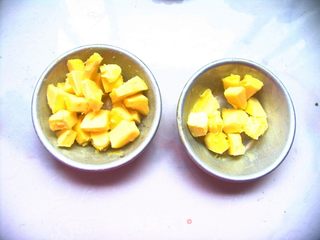 养胃佳品——香葱奶盐苏打饼干的做法步骤:2