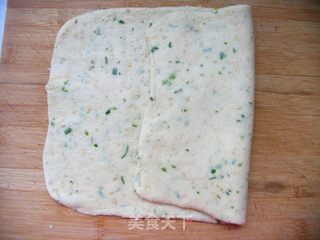 养胃佳品——香葱奶盐苏打饼干的做法步骤:11