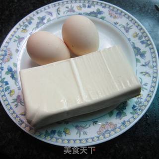 荷包蛋煮豆腐的做法步骤：1