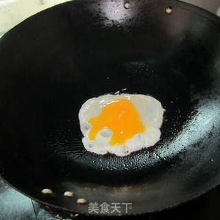荷包蛋煮豆腐的做法步骤：3