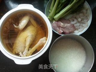 鲜汤青菜粥的做法步骤：1