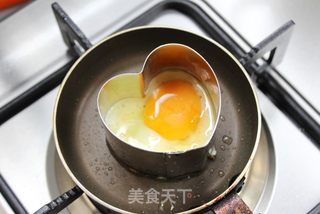 为他做碗有爱的面条——西红柿煎蛋面的做法步骤:4