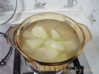 冬瓜排骨汤的做法步骤:5