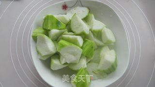 【丝瓜炒贻贝】的做法步骤:2