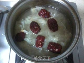 银耳莲子糖水的做法步骤:4