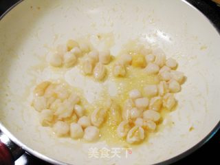 虾仁鲜贝炒芦笋的做法步骤:4