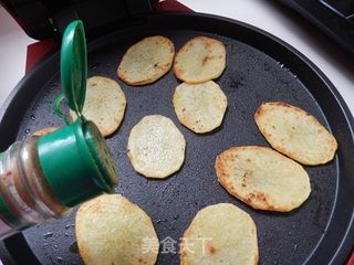 香煎土豆片的做法步骤:8