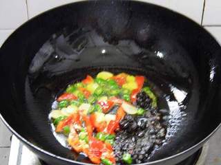 尖椒豆豉炒苦瓜的做法步骤:5