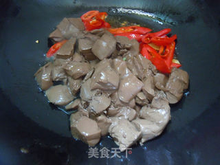 夏季开胃菜--麻辣鸭血的做法步骤:6