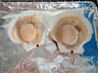 蒜蓉粉丝烤扇贝的做法步骤:7