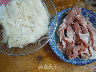 夏季开胃菜--培根压榨笋的做法步骤:2