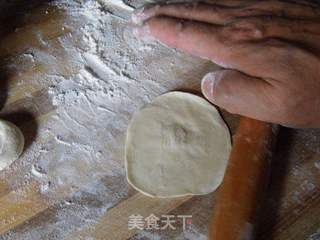 芹菜猪肉饺子的做法步骤:6