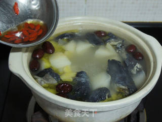 竹丝鸡红枣萝卜汤的做法步骤:8