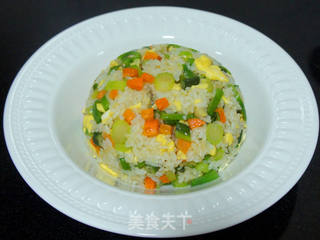 杂蔬炒饭的做法步骤:9