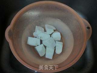 莲藕淮山排骨汤的做法步骤:4