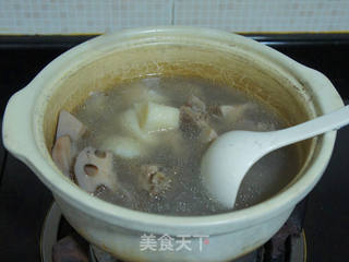 莲藕淮山排骨汤的做法步骤:11