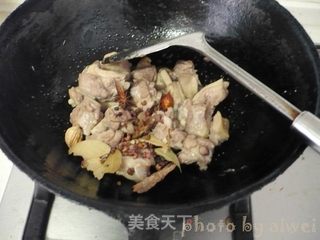 大盘鸡+皮带面的做法步骤:7
