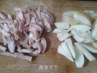 猪肚炖梨的做法步骤：2