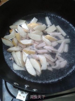 猪肚炖梨的做法步骤：3