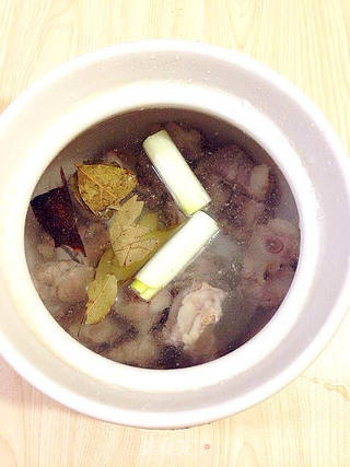 私房菜之酸菜炖排骨的做法步骤:4